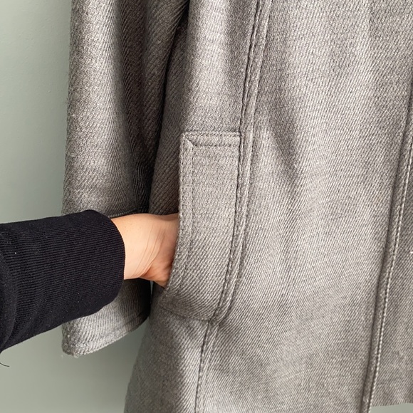Andrew Mark Gray Wool Coat - Picture 3 of 7